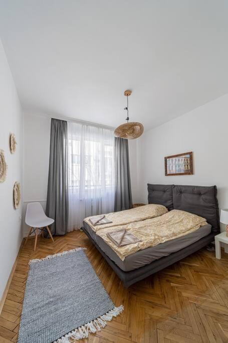 Bohohome Next To The Main Street Sofia Luaran gambar