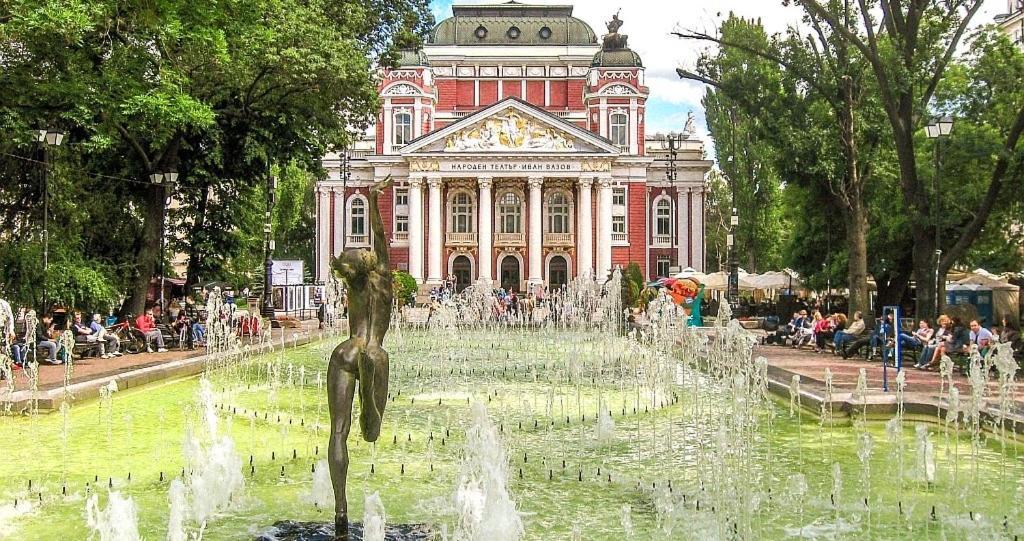 Bohohome Next To The Main Street Sofia Luaran gambar